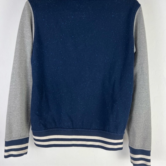 American Eagle Baseball Style Jacket Gray & Blue
Size Medium - Picture 8 of 11
